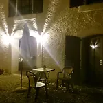 Pensión Relais De Laval 3*