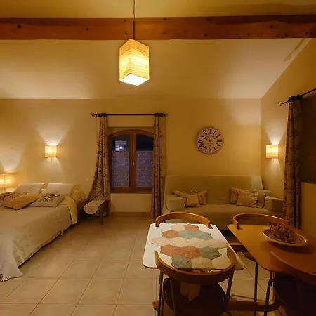 Relais De Laval Maison d'hôtes
