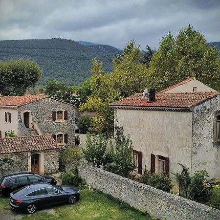 Relais De Laval Caudies-de-Fenouilledes