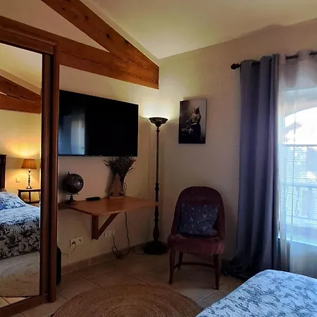 Relais De Laval 3*