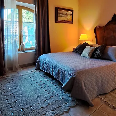 Relais De Laval 3*