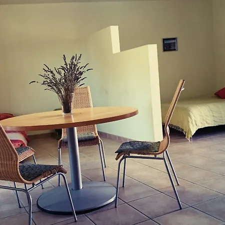 Pensjonat Relais De Laval 3*