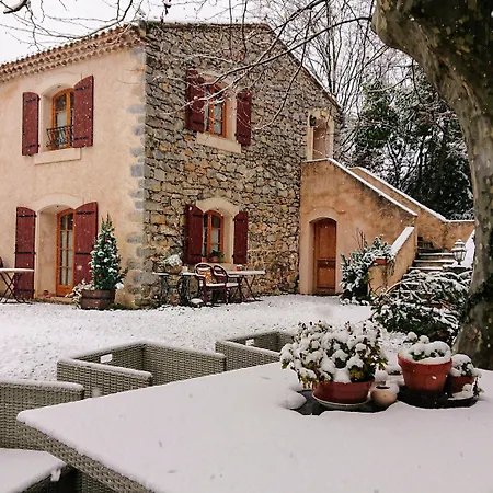 Relais De Laval 3*